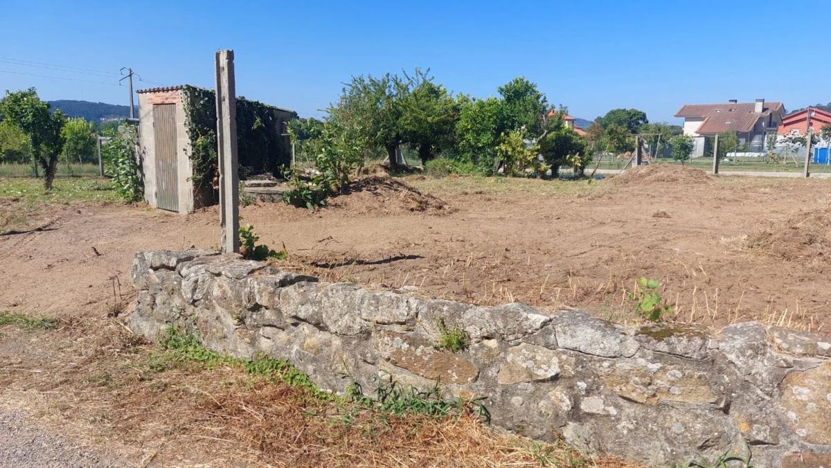 Działka na sprzedaż w O Rosal, Pontevedra photo 4
