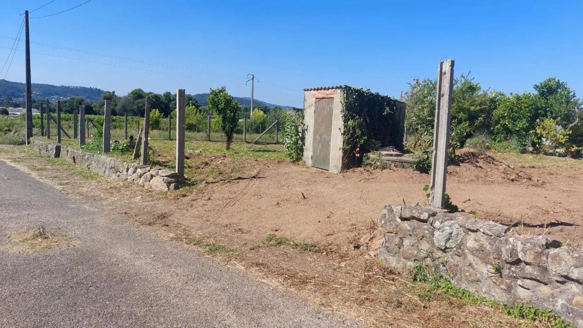Działka na sprzedaż w O Rosal, Pontevedra photo 5