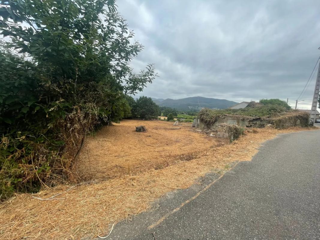 Terreno en venta en Tui, Pontevedra photo 2
