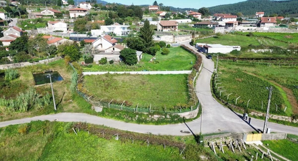 Działka na sprzedaż w Tui, Pontevedra photo 1
