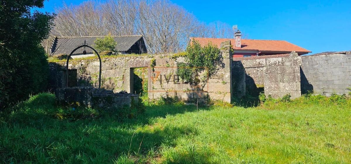 Land for sale in Tui, Pontevedra photo 1
