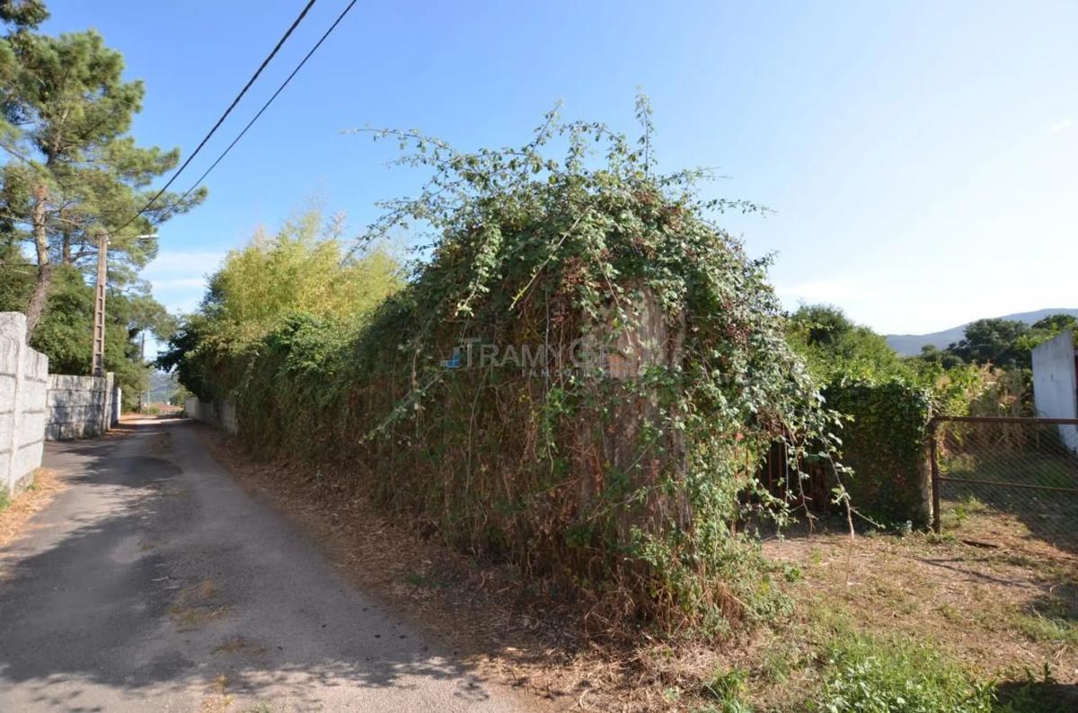 Terreno en venta en Tui, Pontevedra photo 2
