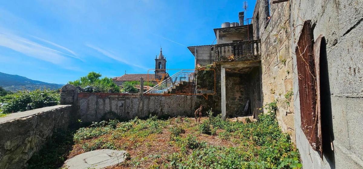 Działka na sprzedaż w Tui, Pontevedra photo 2