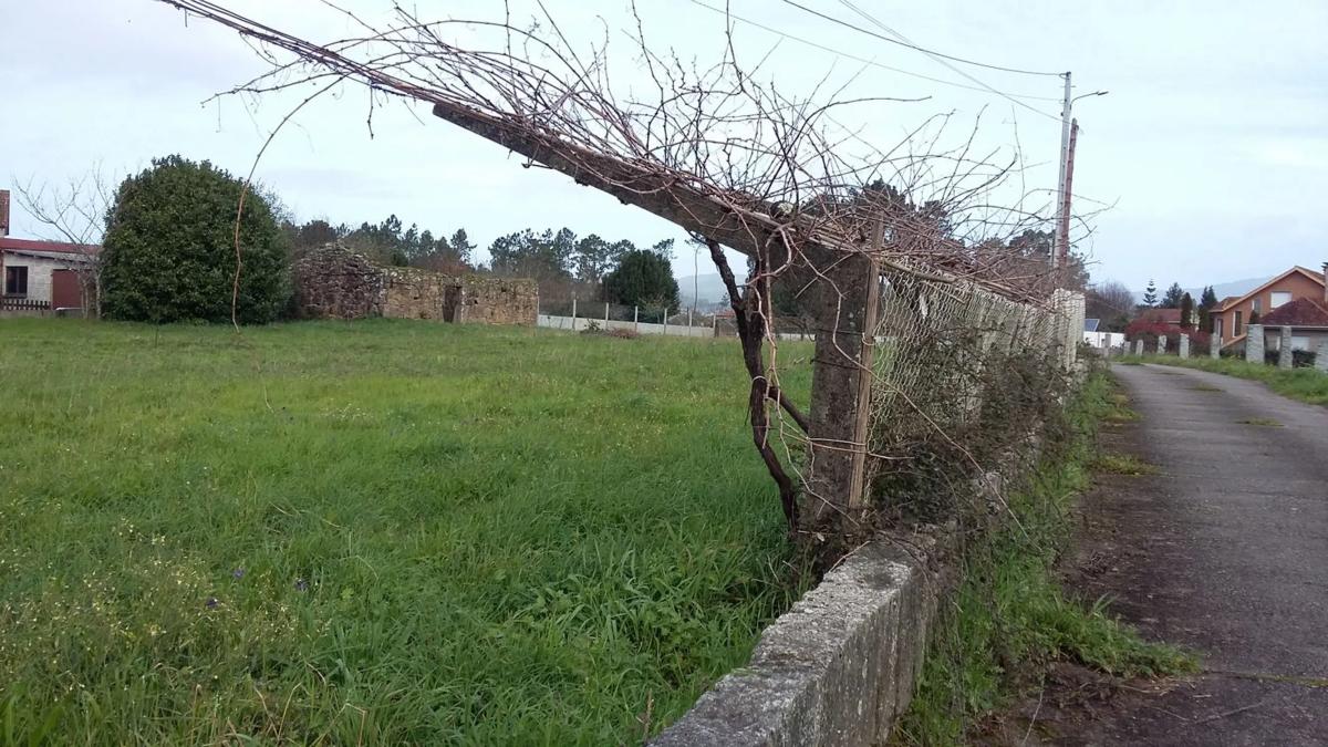 Land for sale in Tomiño, Pontevedra photo 2