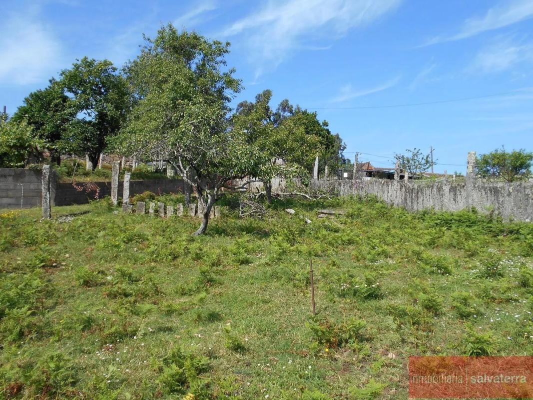 Terreno en venta en Salvaterra de Miño, Pontevedra photo 2