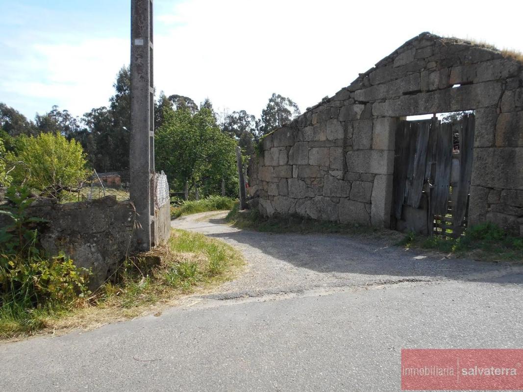 Terreno en venta en Salvaterra de Miño, Pontevedra photo 3