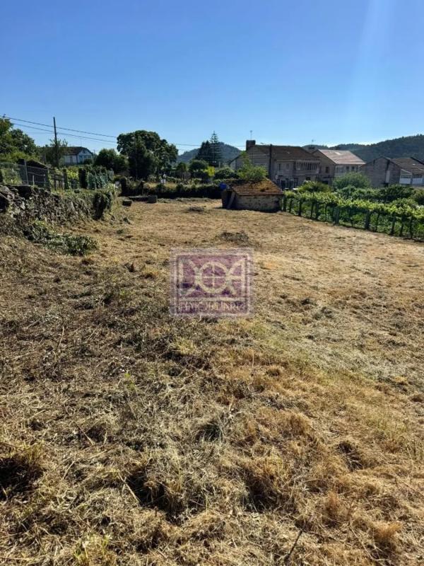 Terreno en venta en Mondariz, Pontevedra photo 1