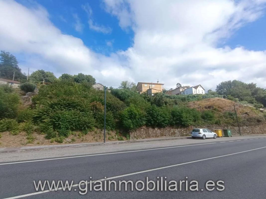 Land for sale in Mondariz, Pontevedra photo 2