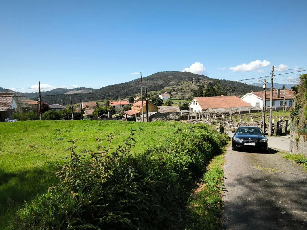 Land for sale in Mondariz, Pontevedra photo 2