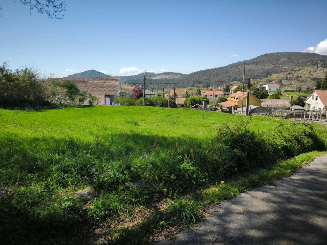 Land for sale in Mondariz, Pontevedra photo 3