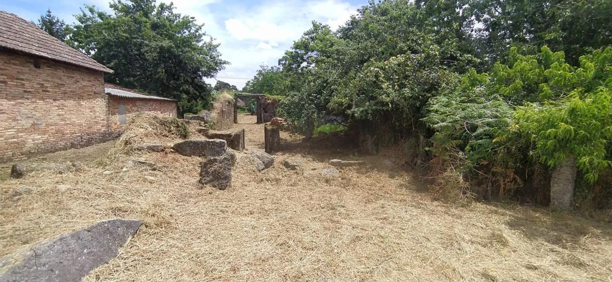 Terreno en venta en Salvaterra de Miño, Pontevedra photo 3