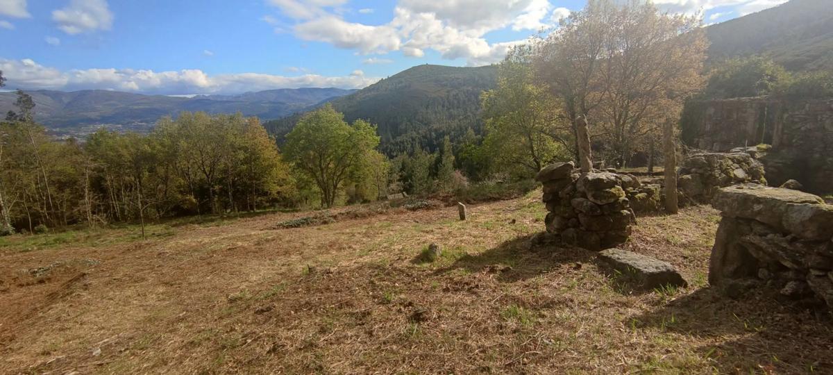 Działka na sprzedaż w Arbo, Pontevedra photo 1