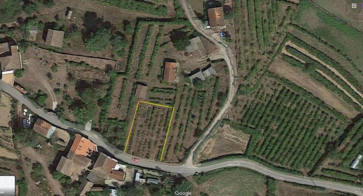Terreno en venta en Salvaterra de Miño, Pontevedra photo 1