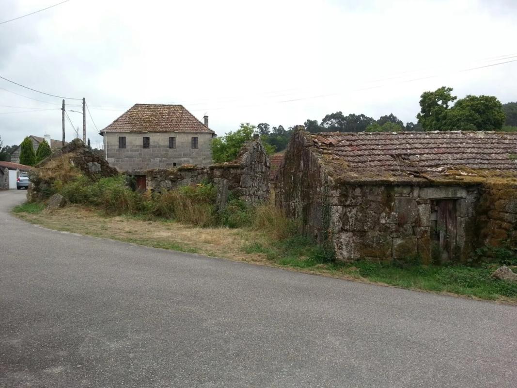 Land for sale in Mondariz, Pontevedra photo 5