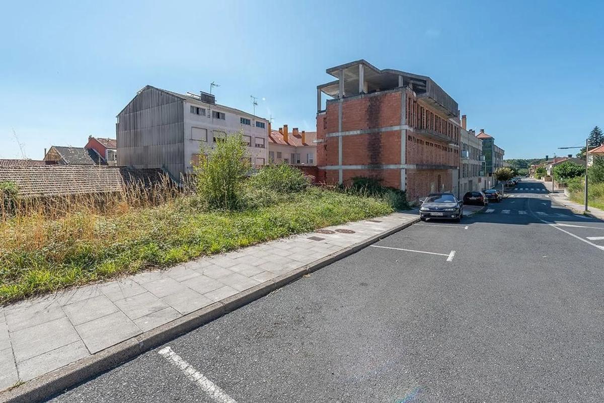 Land for sale in Lalin, Pontevedra photo 5