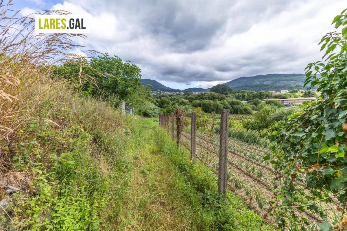 Land for sale in Moaña, Pontevedra photo 3