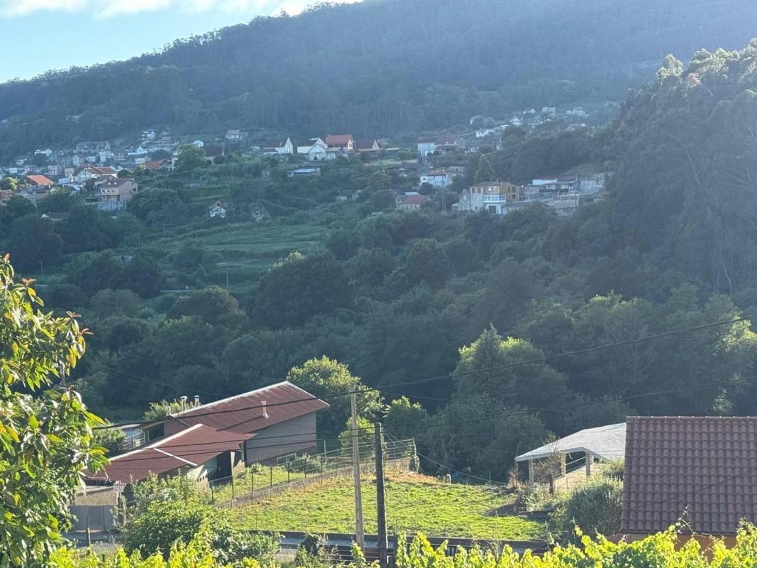 Land for sale in Moaña, Pontevedra photo 2