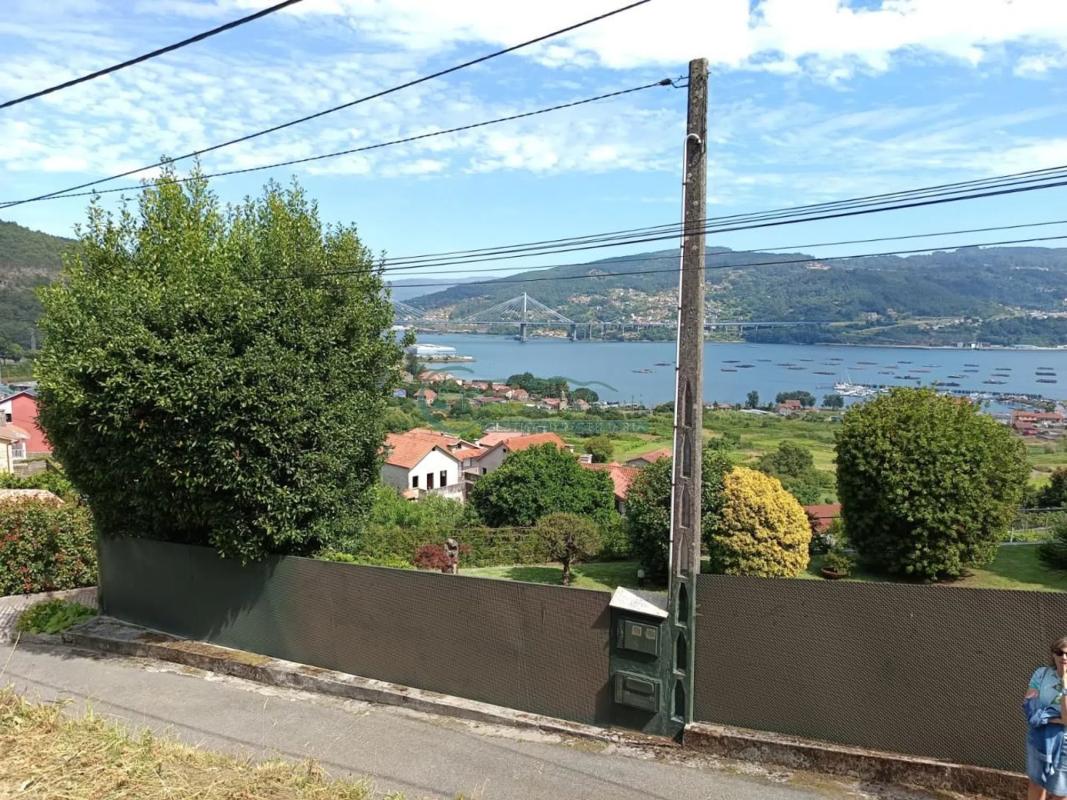 Land for sale in Moaña, Pontevedra photo 3
