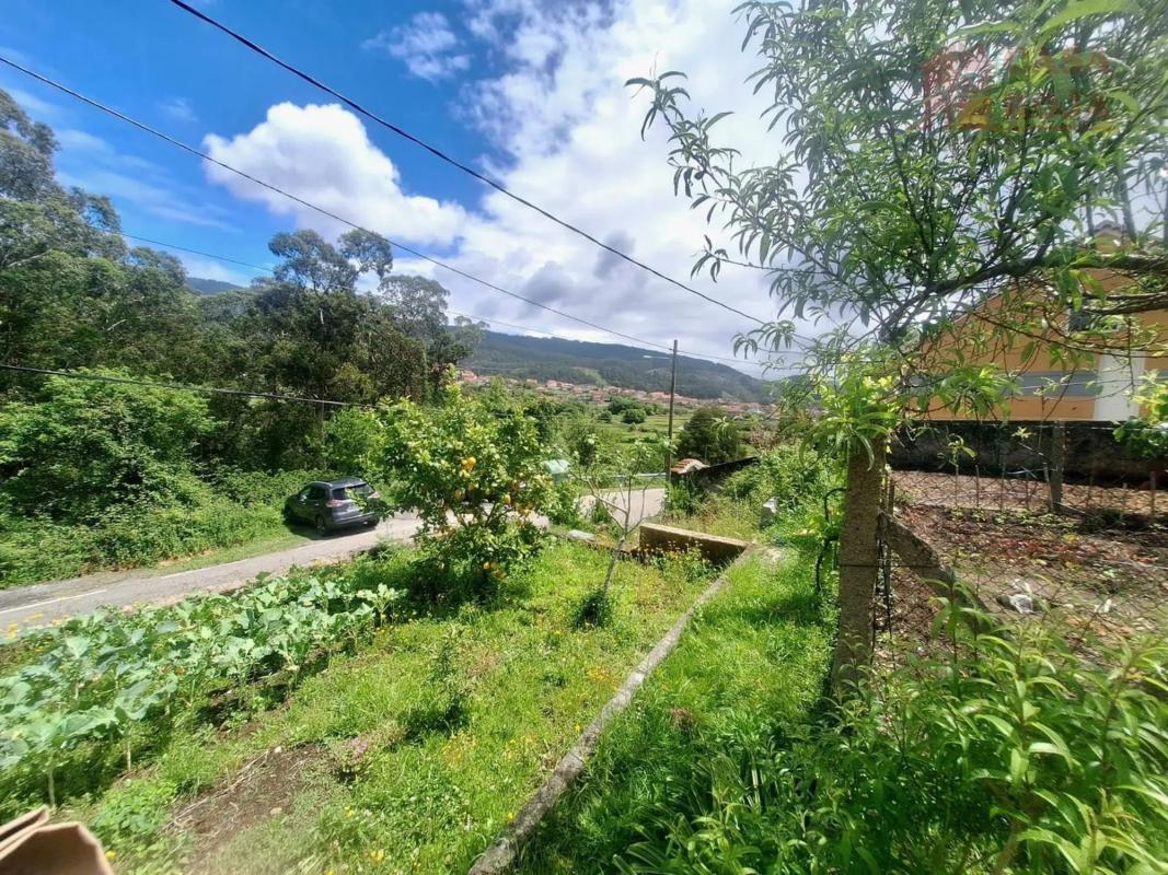 Land for sale in Moaña, Pontevedra photo 3