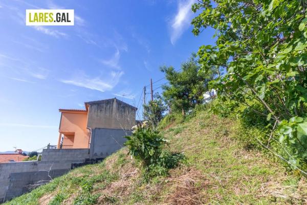 Terreno en calle de Ourelo photo 2