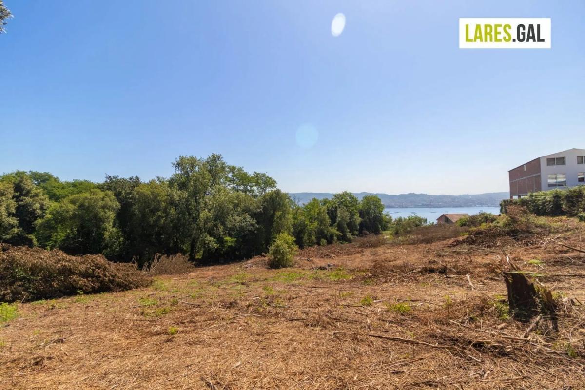 Land for sale in Moaña, Pontevedra photo 4