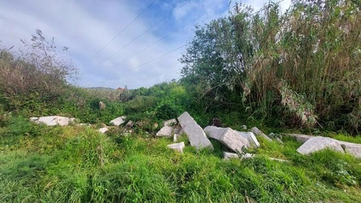 Land for sale in Moaña, Pontevedra photo 5