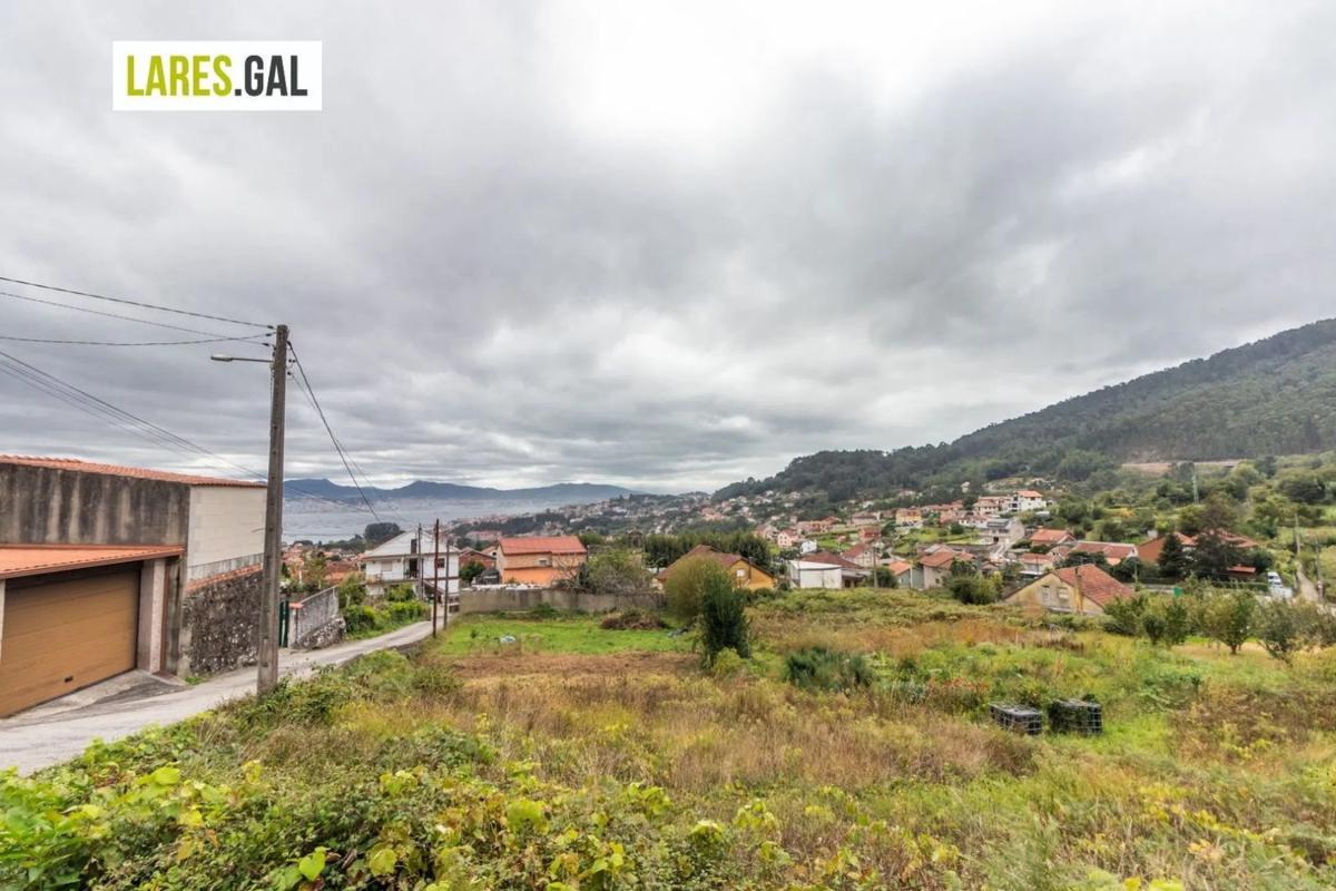 Land for sale in Moaña, Pontevedra photo 3