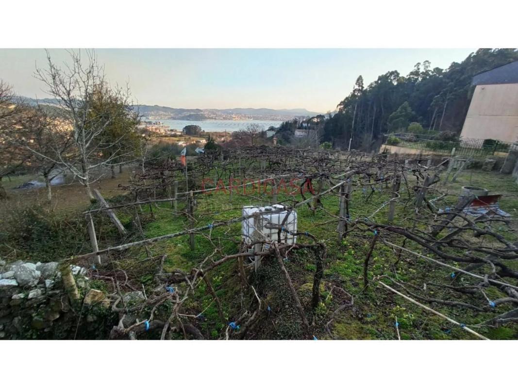 Terreno en venta en Moaña, Pontevedra photo 1