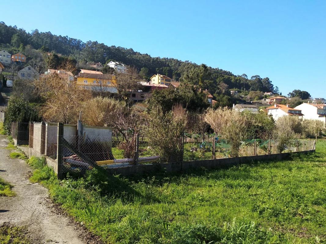 Terreno en venta en Bueu, Pontevedra photo 2