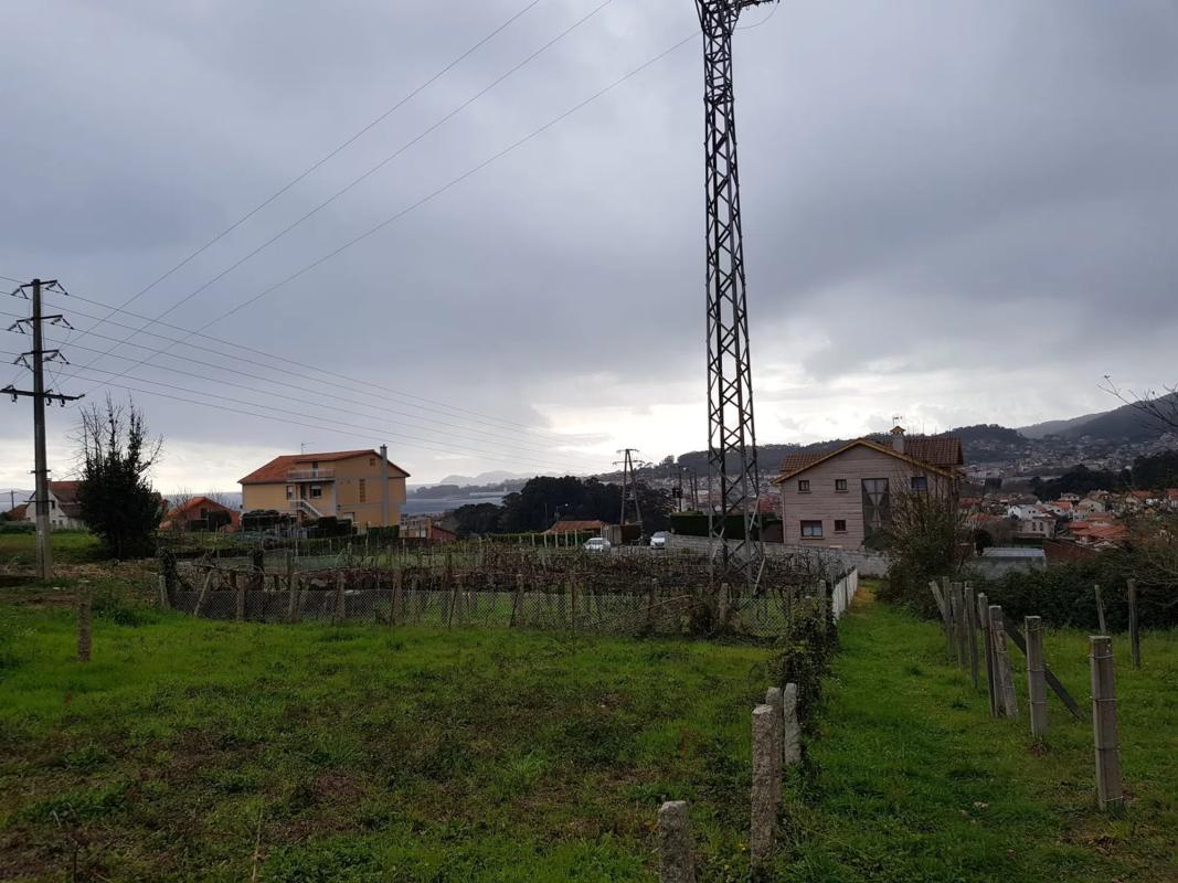 Land for sale in Moaña, Pontevedra photo 2