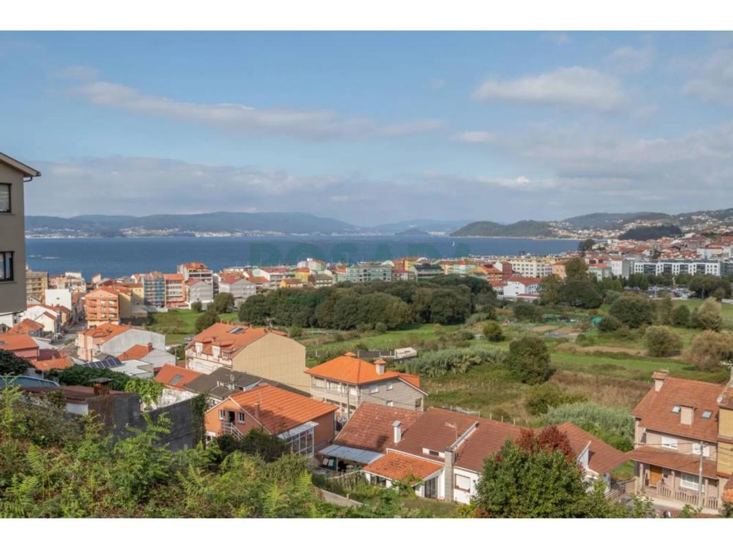 Terreno en venta en Bueu, Pontevedra photo 2