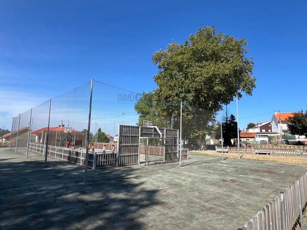 Land for sale in Vilagarcía de Arousa, Pontevedra photo 2