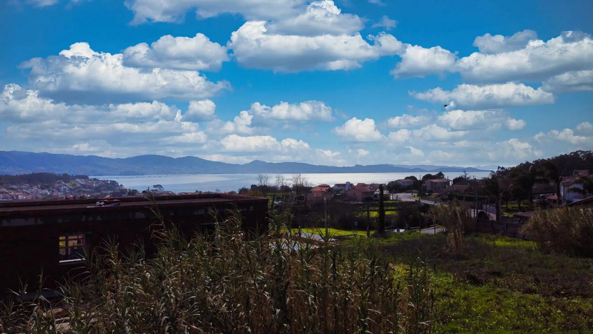 Terreno en venta en Sanxenxo, Pontevedra photo 1