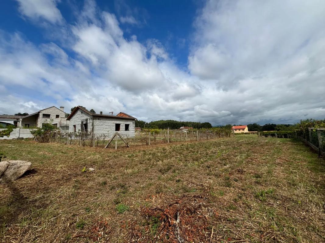 Land for sale in Meis, Pontevedra photo 2