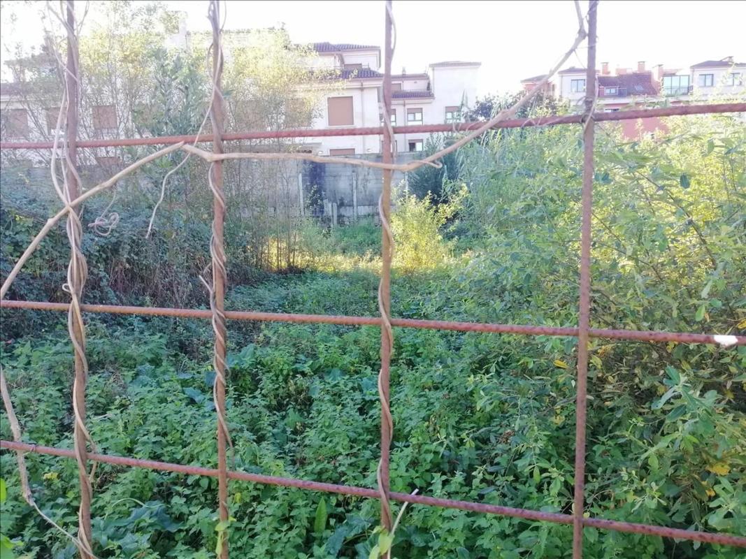 Terreno en venta en Vilagarcía de Arousa, Pontevedra photo 2