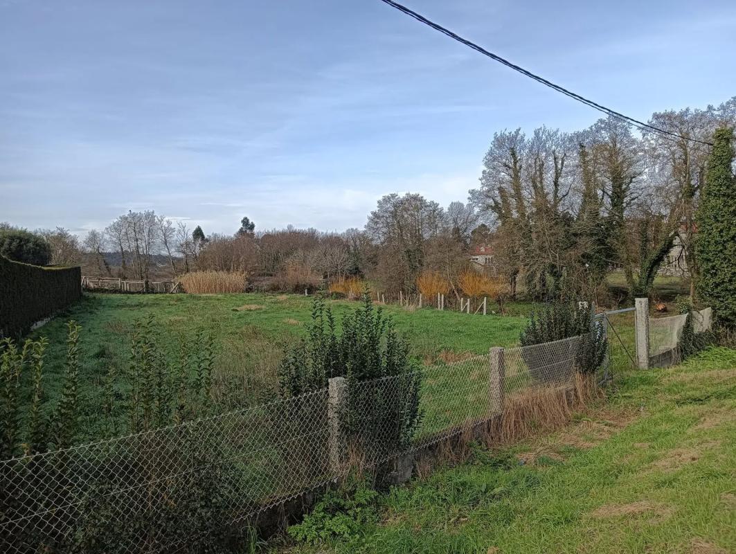 Land for sale in Meis, Pontevedra photo 1