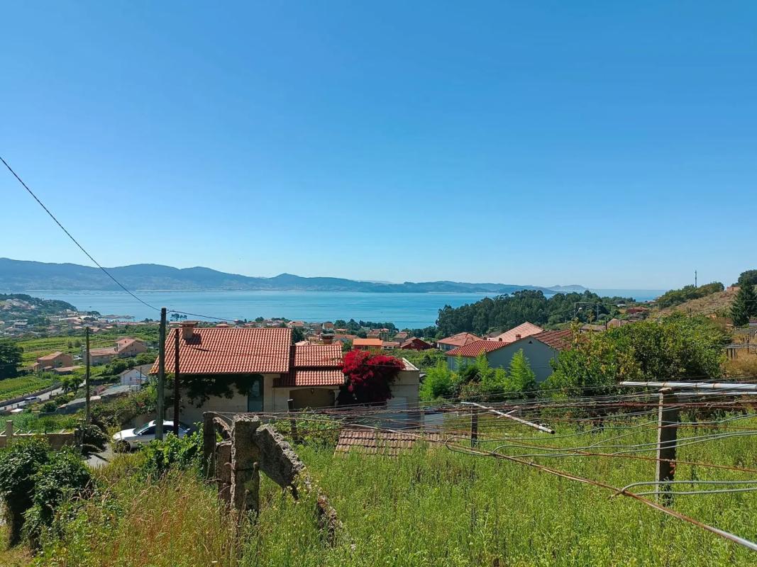Land for sale in Sanxenxo, Pontevedra photo 1