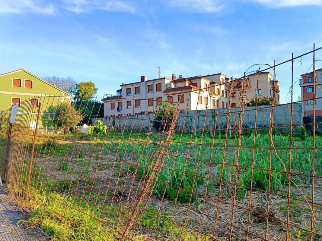 Terreno en venta en Vilagarcía de Arousa, Pontevedra photo 3