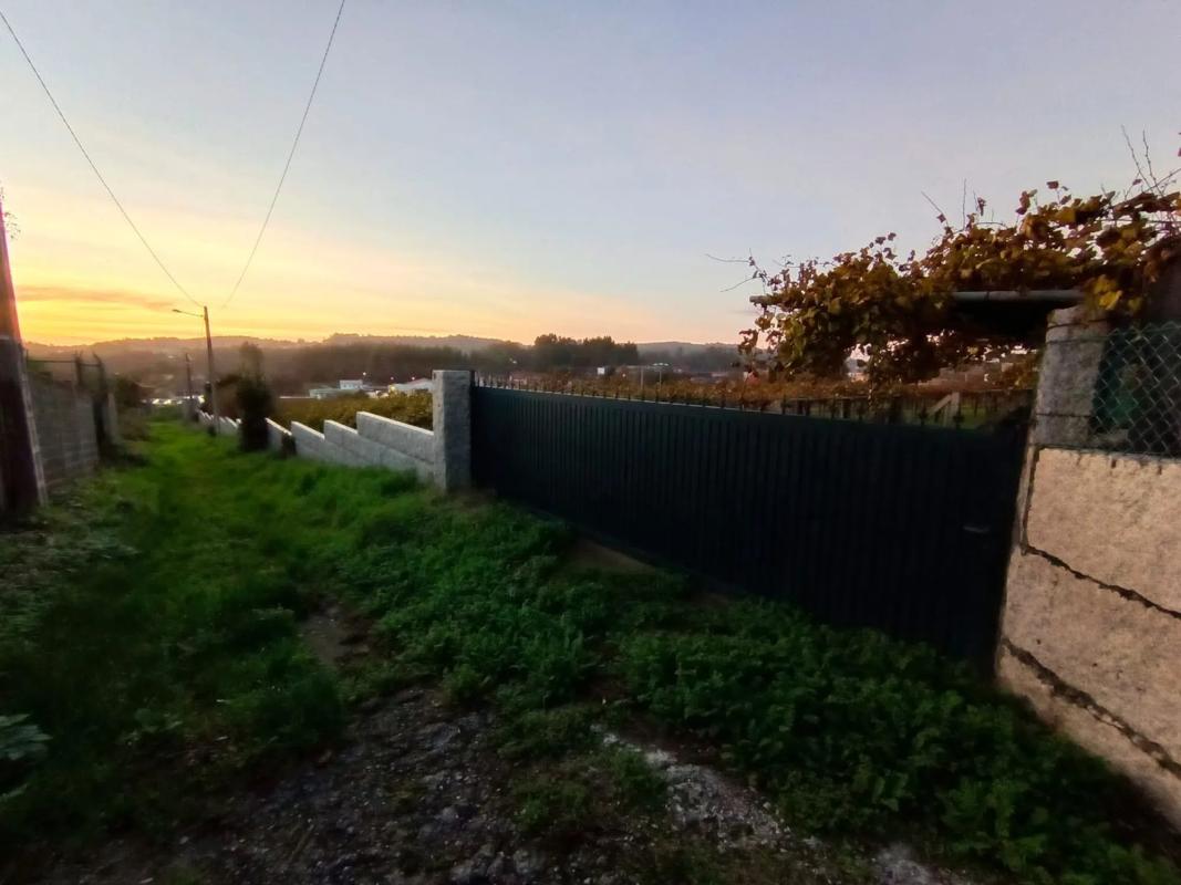 Land for sale in Sanxenxo, Pontevedra photo 3