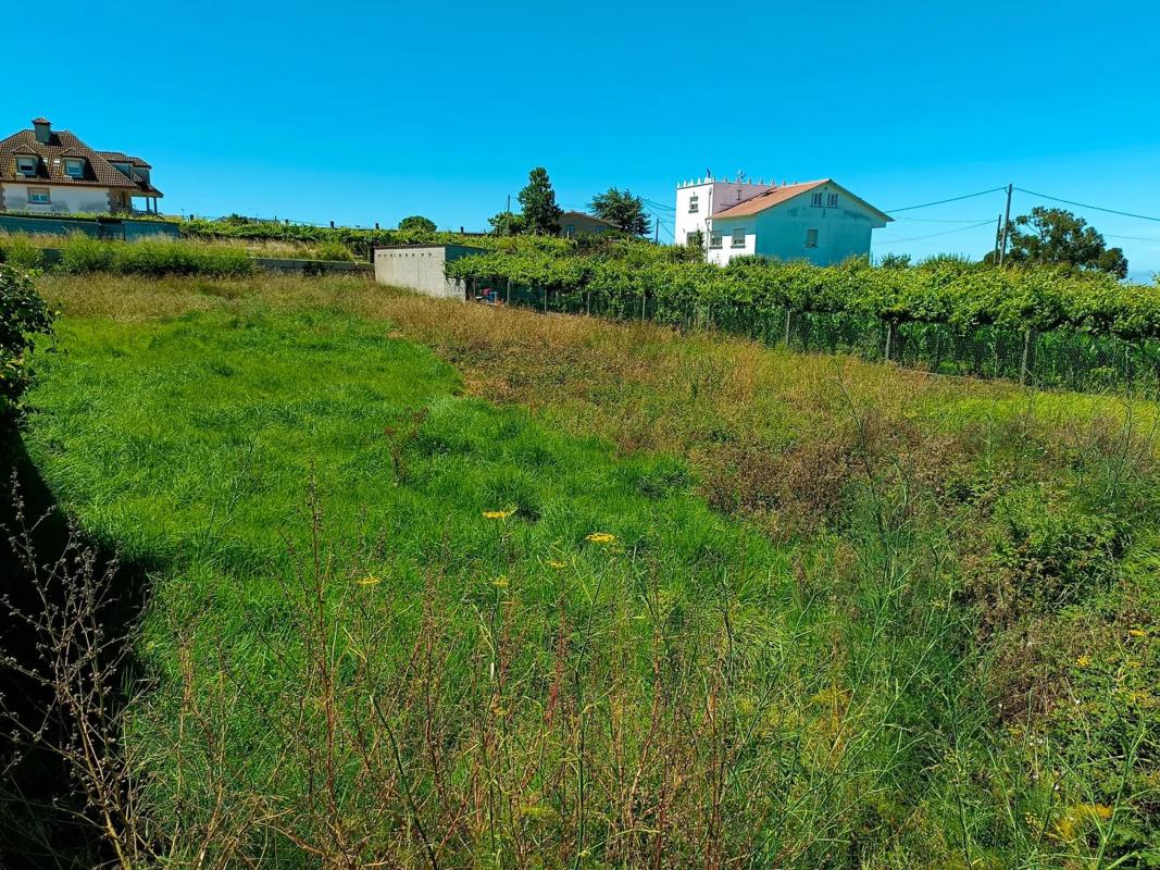 Land for sale in Sanxenxo, Pontevedra photo 1
