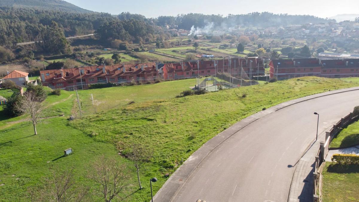 Terreno en venta en Vilagarcía de Arousa, Pontevedra photo 1