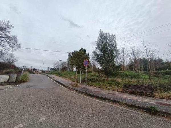 Terreno en calle da Roxa thumbnail 2