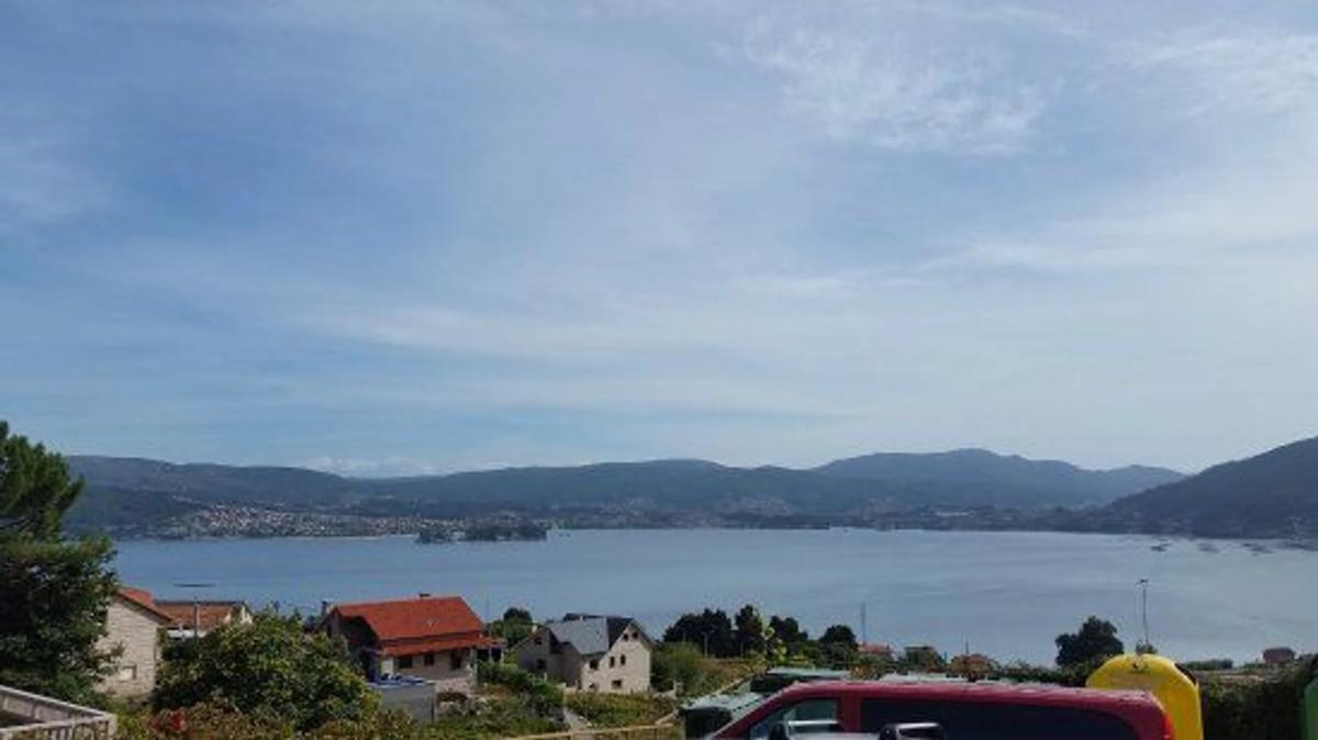 Land for sale in Vilaboa, Pontevedra photo 1
