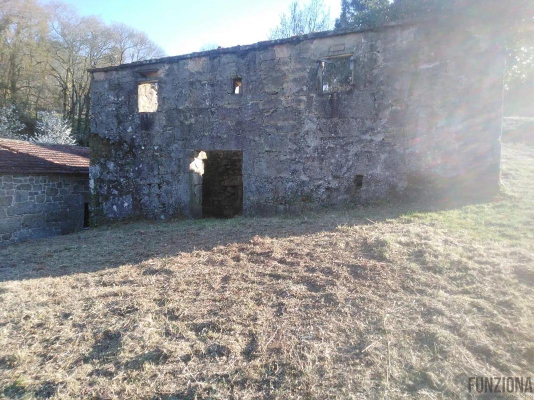 Terreno en venta en A Lama, Pontevedra photo 4
