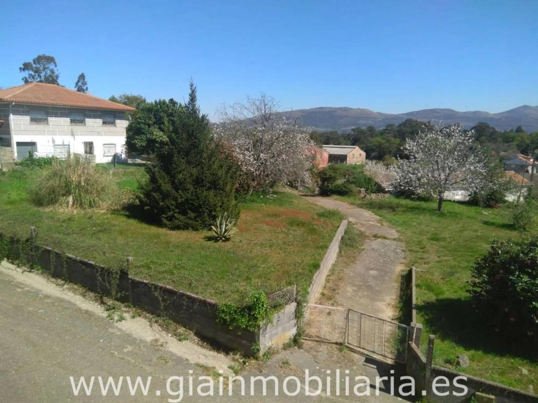 Land for sale in Tomiño, Pontevedra photo 2