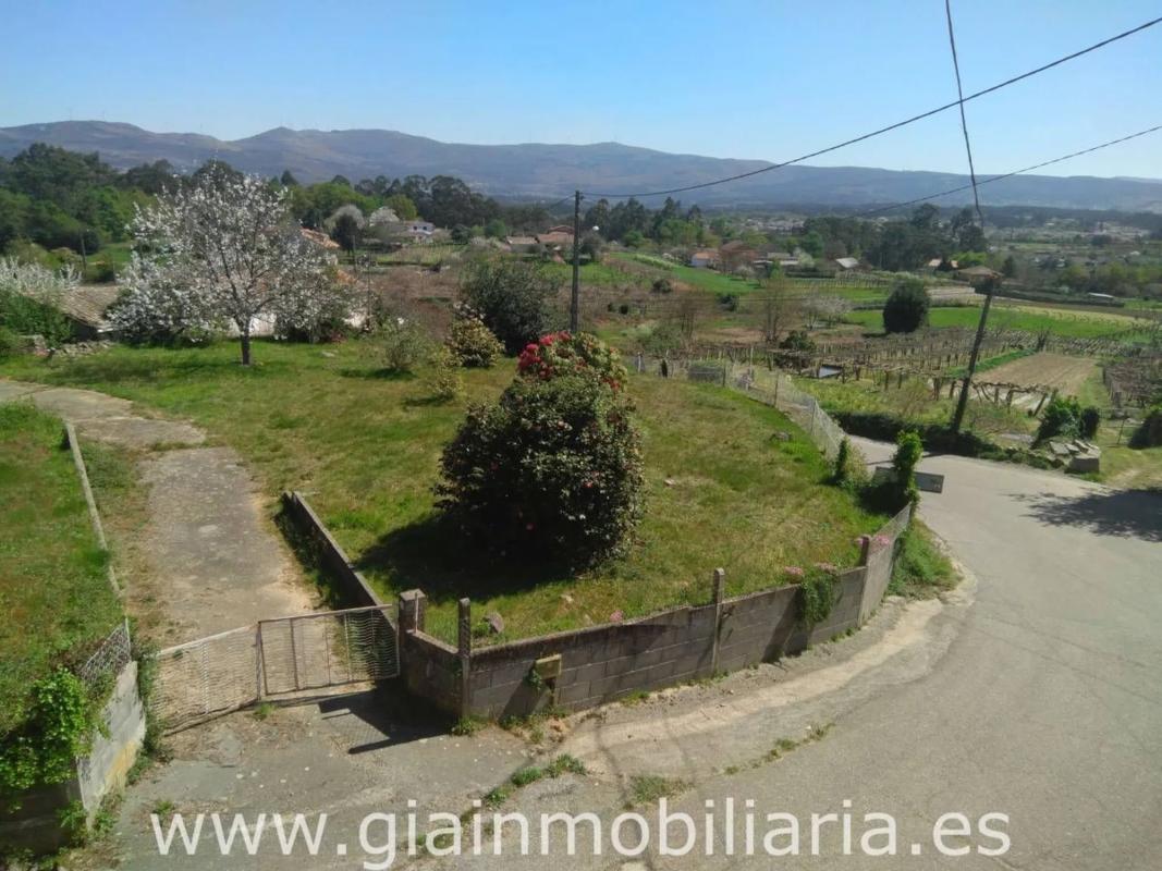 Land for sale in Tomiño, Pontevedra photo 3