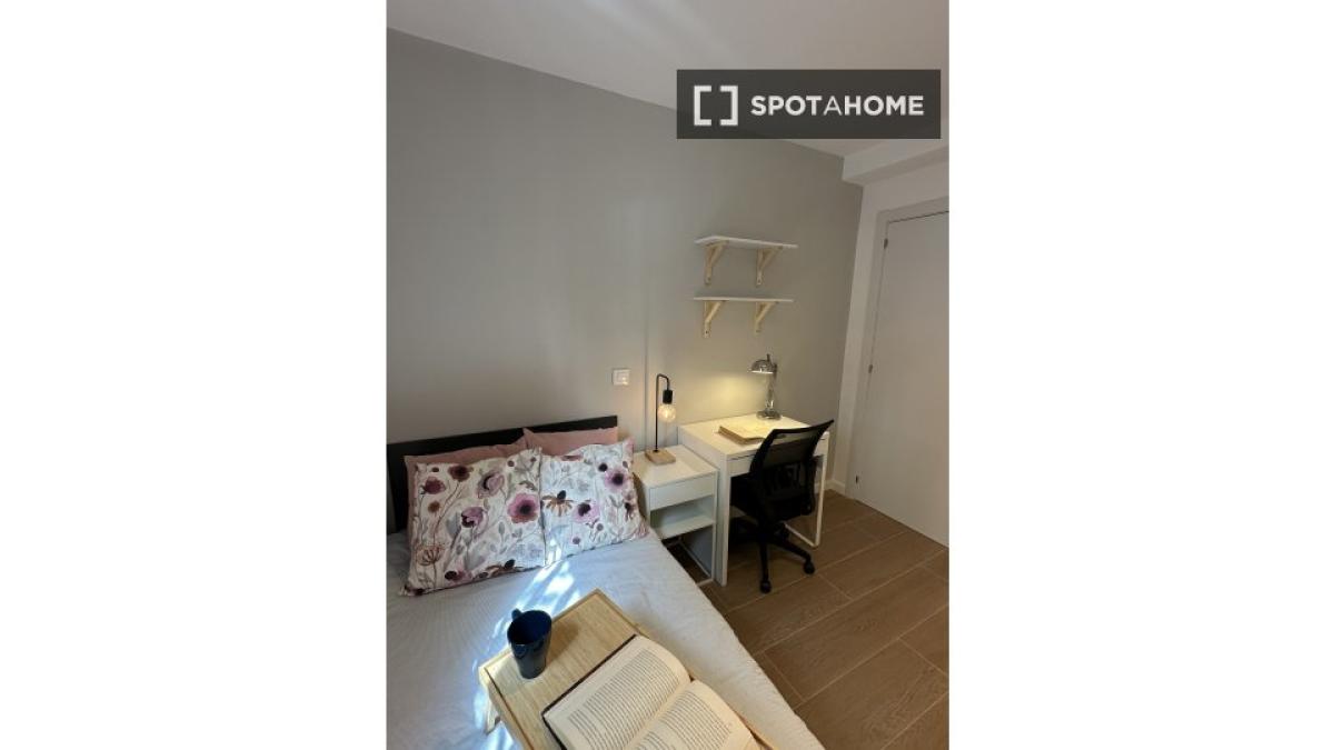 Properties for sale and rent in Spain photo 3