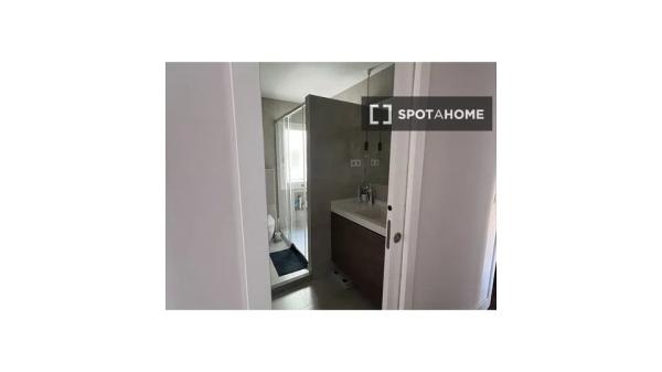 Apartment for rent in C. de la Infanta Mercedes , Madrid thumbnail 1