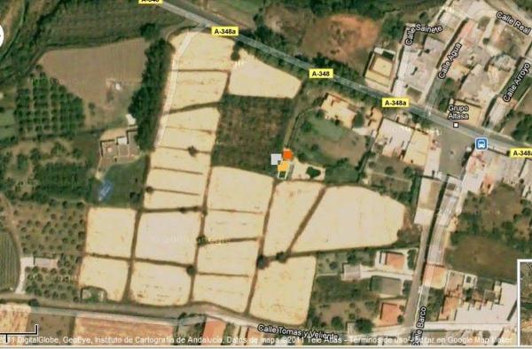 Terreno en calle Tomas yvaliente photo 2
