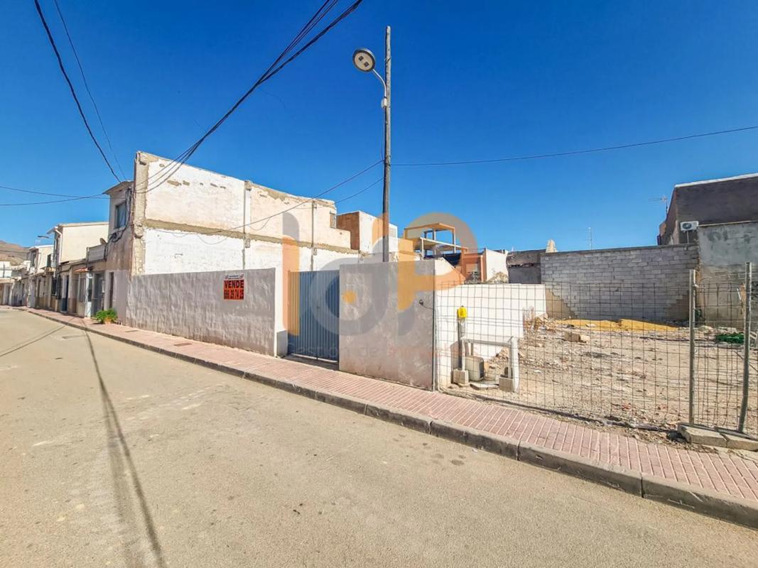 Terreno en venta en Huercal Overa, Almería photo 2